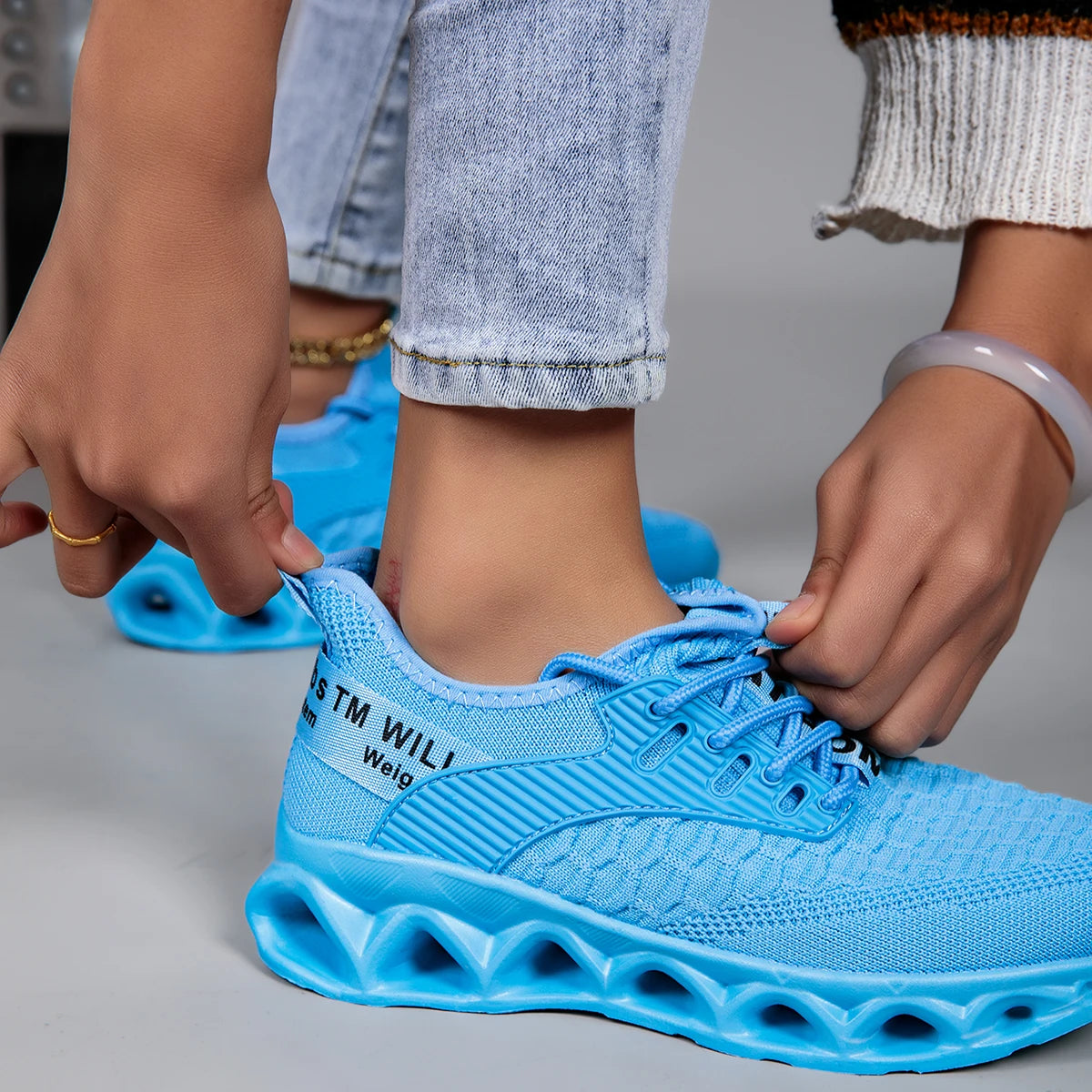 Women's Running Shoes Lightweight Mesh Breathable Comfortable Flat Soft Tennis Sports Shoes for Women
